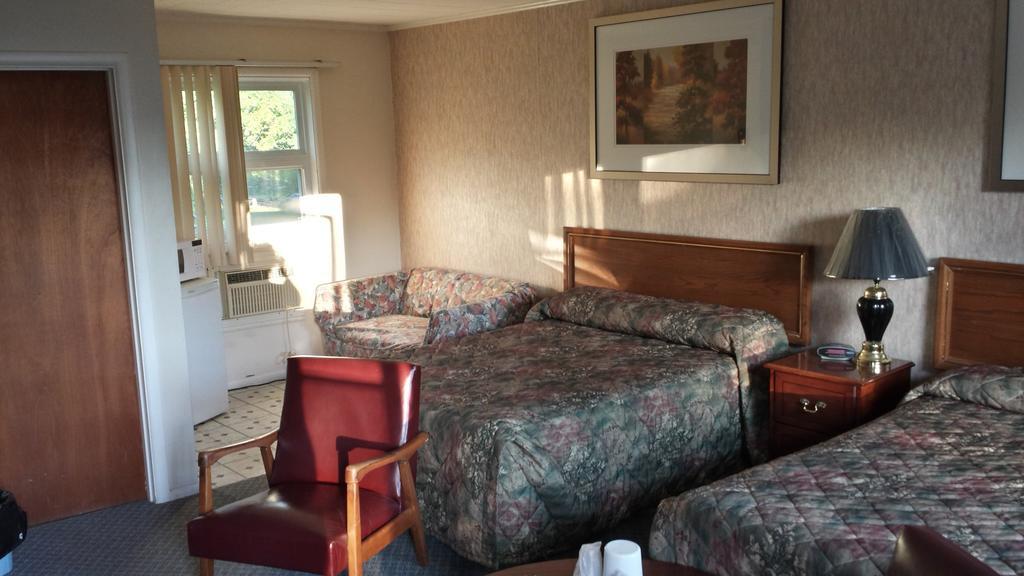 Hipwell'S Motel Fonthill Zimmer foto