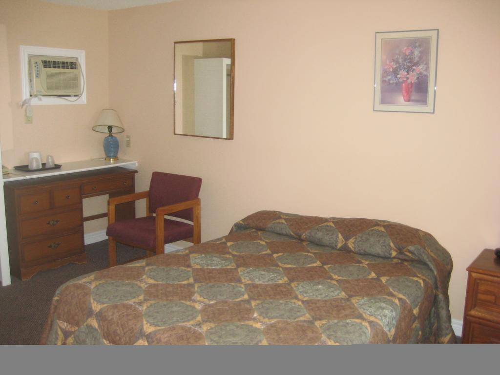 Hipwell'S Motel Fonthill Exterior foto