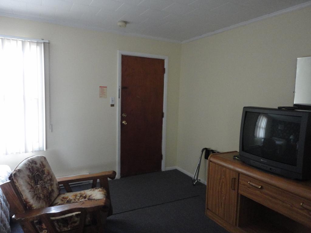Hipwell'S Motel Fonthill Zimmer foto