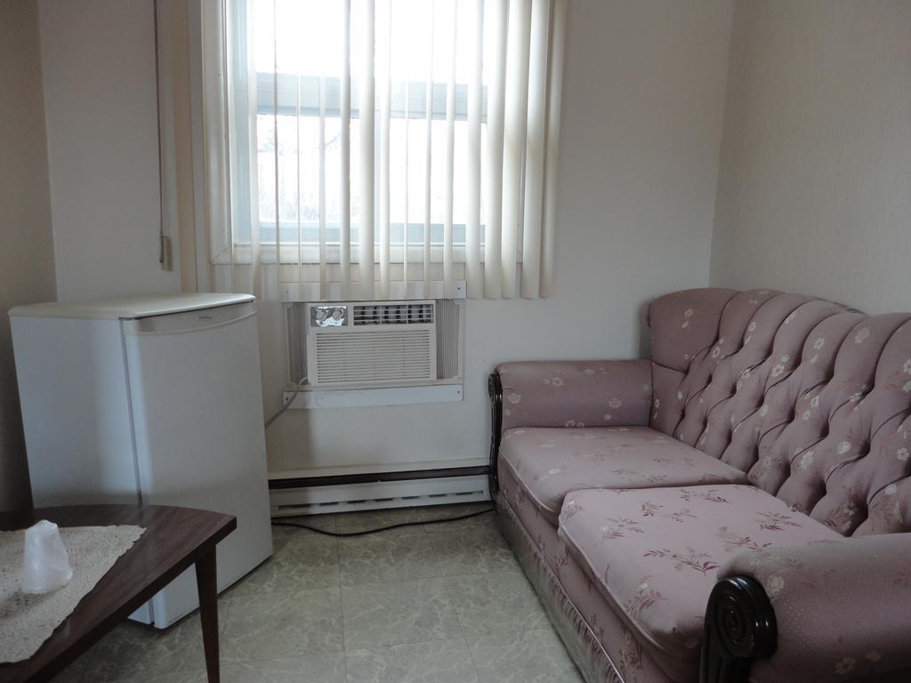 Hipwell'S Motel Fonthill Zimmer foto