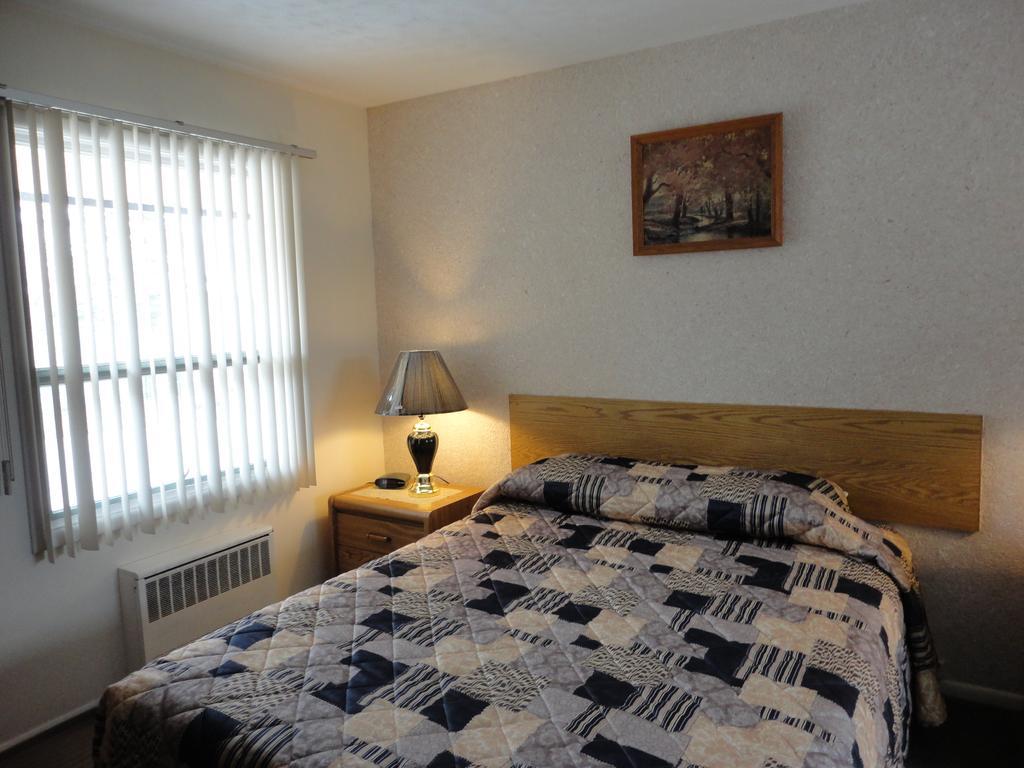 Hipwell'S Motel Fonthill Exterior foto