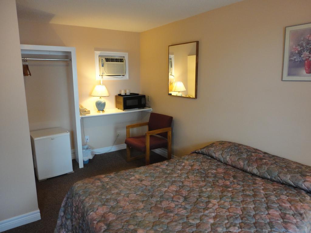 Hipwell'S Motel Fonthill Exterior foto