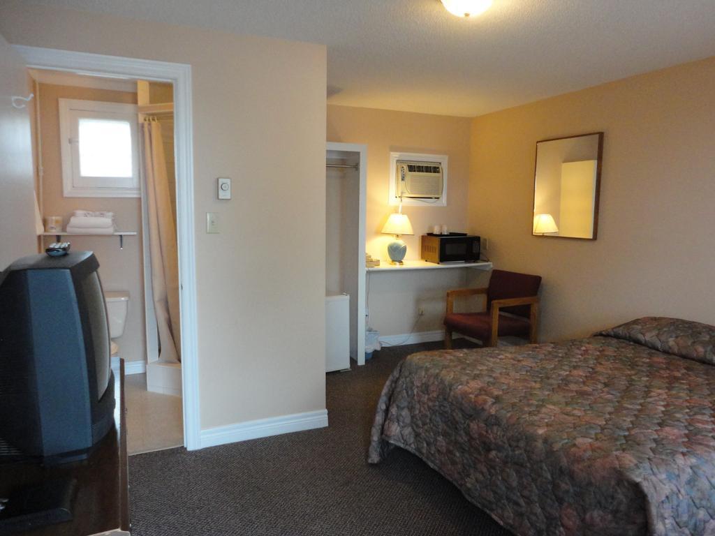 Hipwell'S Motel Fonthill Exterior foto